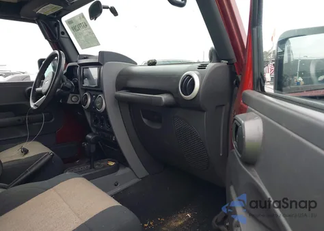 2010 Jeep Wrangler Unlimited Sahara из США, поврежденный, VIN 1J4BA5H19AL112855